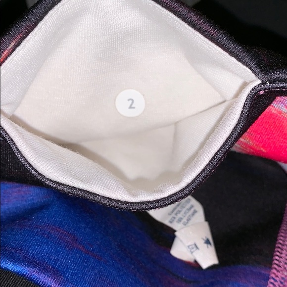 LNC Lululemon Size 2 leggings with blue/pink/purp - Picture 7 of 8